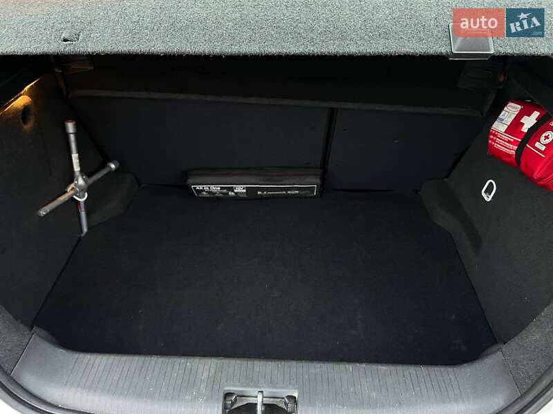 Хэтчбек Opel Astra 2009 в Здолбунове