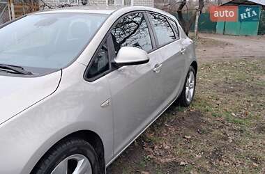 Хетчбек Opel Astra 2010 в Полтаві