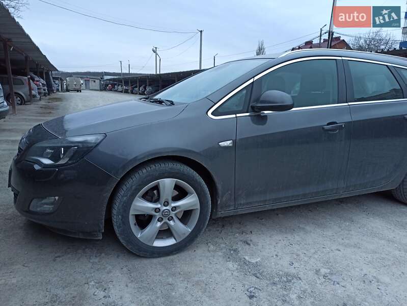 Универсал Opel Astra 2011 в Каменец-Подольском фото 8 Универсал Opel Astra 2011 в Каменец-Подольском