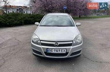 Универсал Opel Astra 2005 в 