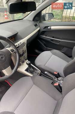Универсал Opel Astra 2008 в 