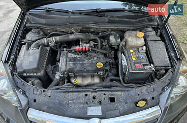 Универсал Opel Astra 2006 в 