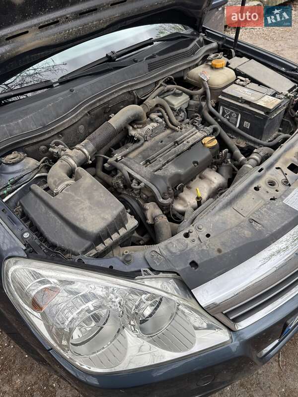 Универсал Opel Astra 2007 в Ужгороде