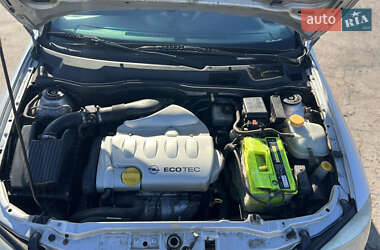 Седан Opel Astra 2005 в 