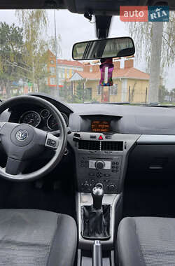 Універсал Opel Astra 2005 в 