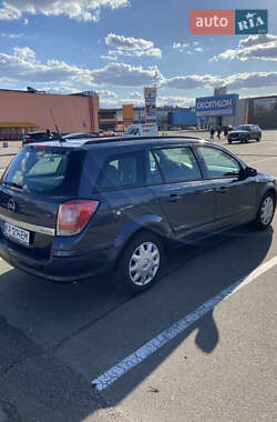 Универсал Opel Astra 2005 в 
