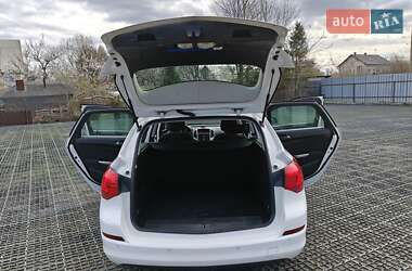 Універсал Opel Astra 2012 в 