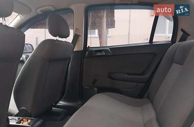 Седан Opel Astra 2008 в 