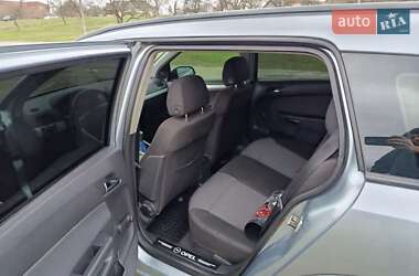 Універсал Opel Astra 2004 в 