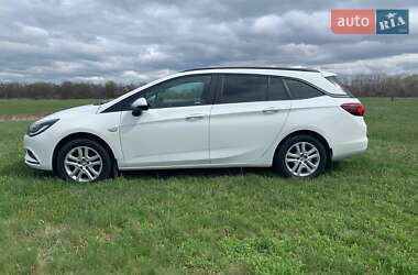 Универсал Opel Astra 2018 в 