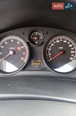 Универсал Opel Astra 2009 в 