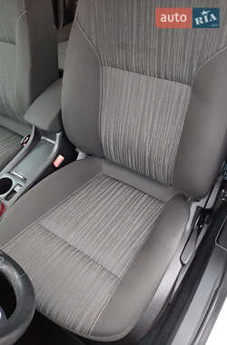 Универсал Opel Astra 2011 в 