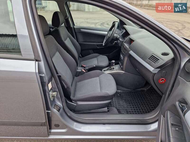 Універсал Opel Astra 2006 в Києві
