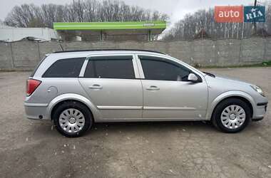 Универсал Opel Astra 2005 в 