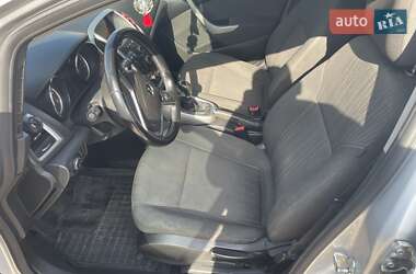 Универсал Opel Astra 2011 в 