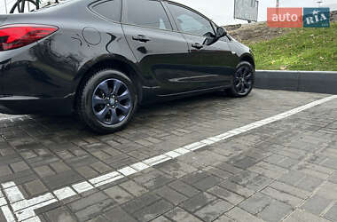 Седан Opel Astra 2019 в 