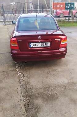 Хэтчбек Opel Astra 2007 в 