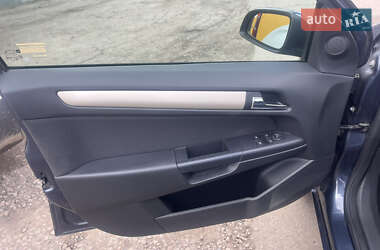 Хэтчбек Opel Astra 2008 в 
