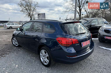 Универсал Opel Astra 2011 в 