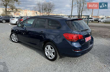 Универсал Opel Astra 2011 в 