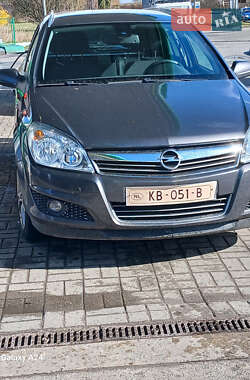 Универсал Opel Astra 2009 в 