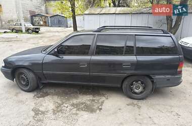 Універсал Opel Astra 1993 в 