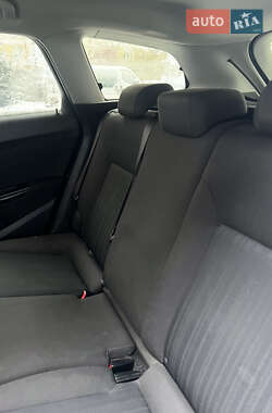 Универсал Opel Astra 2011 в 