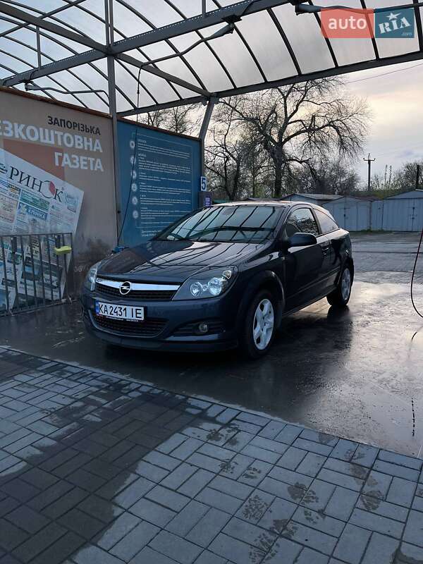 Хетчбек Opel Astra 2007 в 