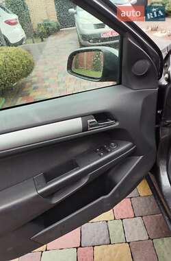 Универсал Opel Astra 2009 в 