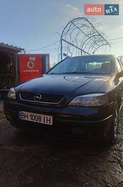 Седан Opel Astra 2000 в 