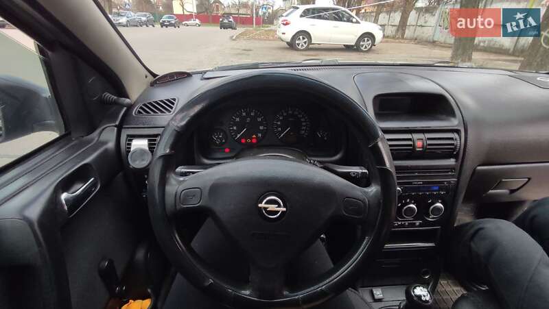Седан Opel Astra 2005 в Городке фото 6 Седан Opel Astra 2005 в Городке