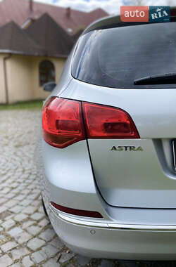 Универсал Opel Astra 2015 в 