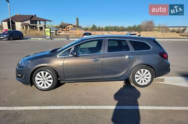 Універсал Opel Astra 2013 в 