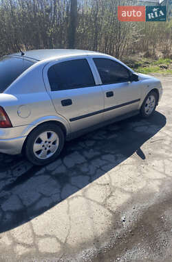 Седан Opel Astra 2002 в 