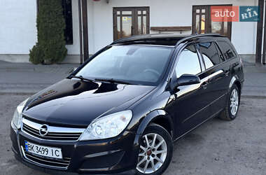 Универсал Opel Astra 2008 в Сарнах