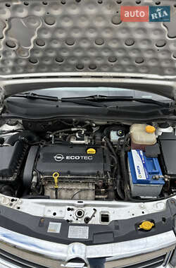 Универсал Opel Astra 2008 в 