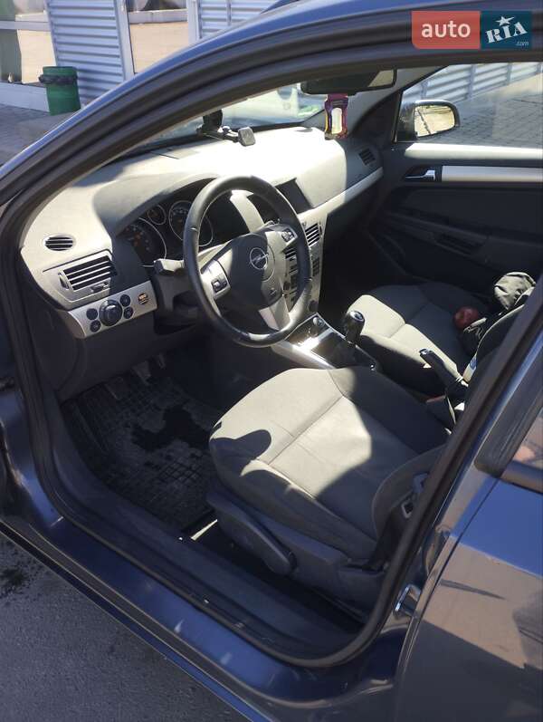 Універсал Opel Astra 2007 в Камені-Каширському