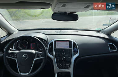 Универсал Opel Astra 2015 в 
