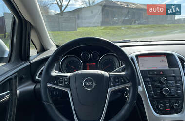 Универсал Opel Astra 2015 в 