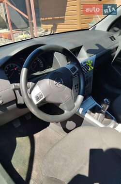 Универсал Opel Astra 2009 в 