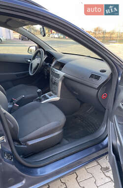 Универсал Opel Astra 2010 в 
