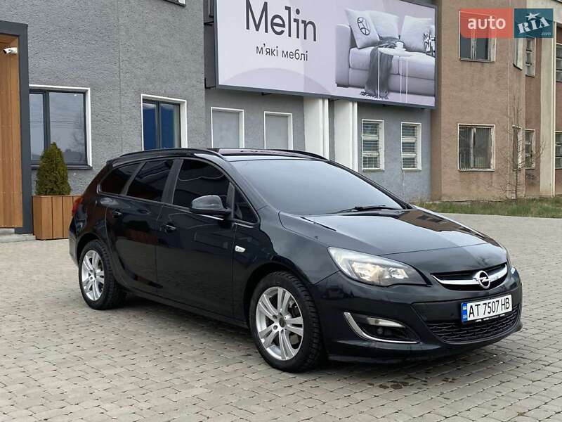 Универсал Opel Astra 2013 в 
