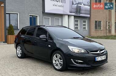 Универсал Opel Astra 2013 в 