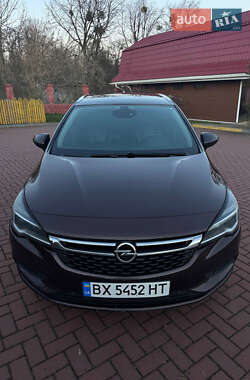 Универсал Opel Astra 2017 в 