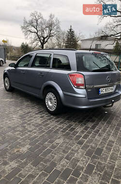 Универсал Opel Astra 2009 в 