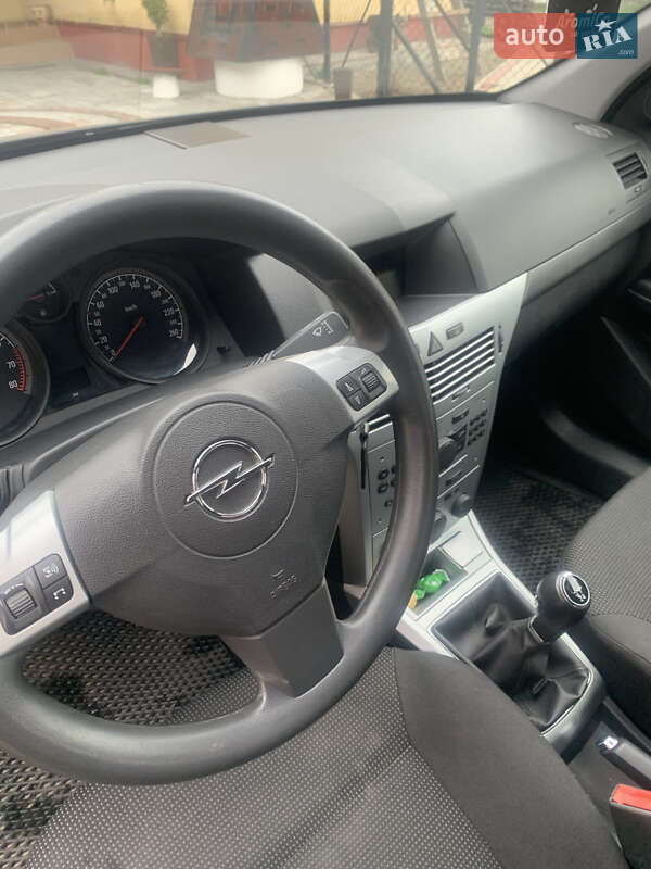 Хетчбек Opel Astra 2009 в Костопілі