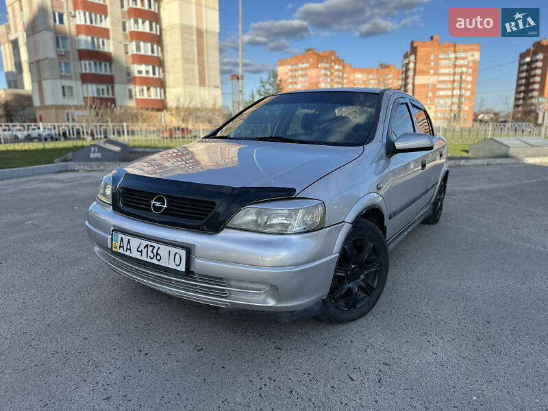 Седан Opel Astra 2003 в 