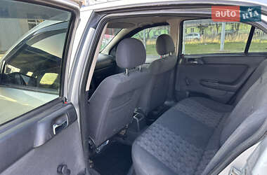 Седан Opel Astra 2003 в 