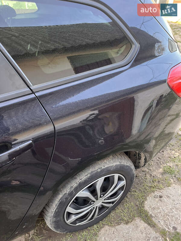 Універсал Opel Astra 2011 в Луцьку