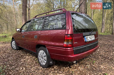 Универсал Opel Astra 1992 в 
